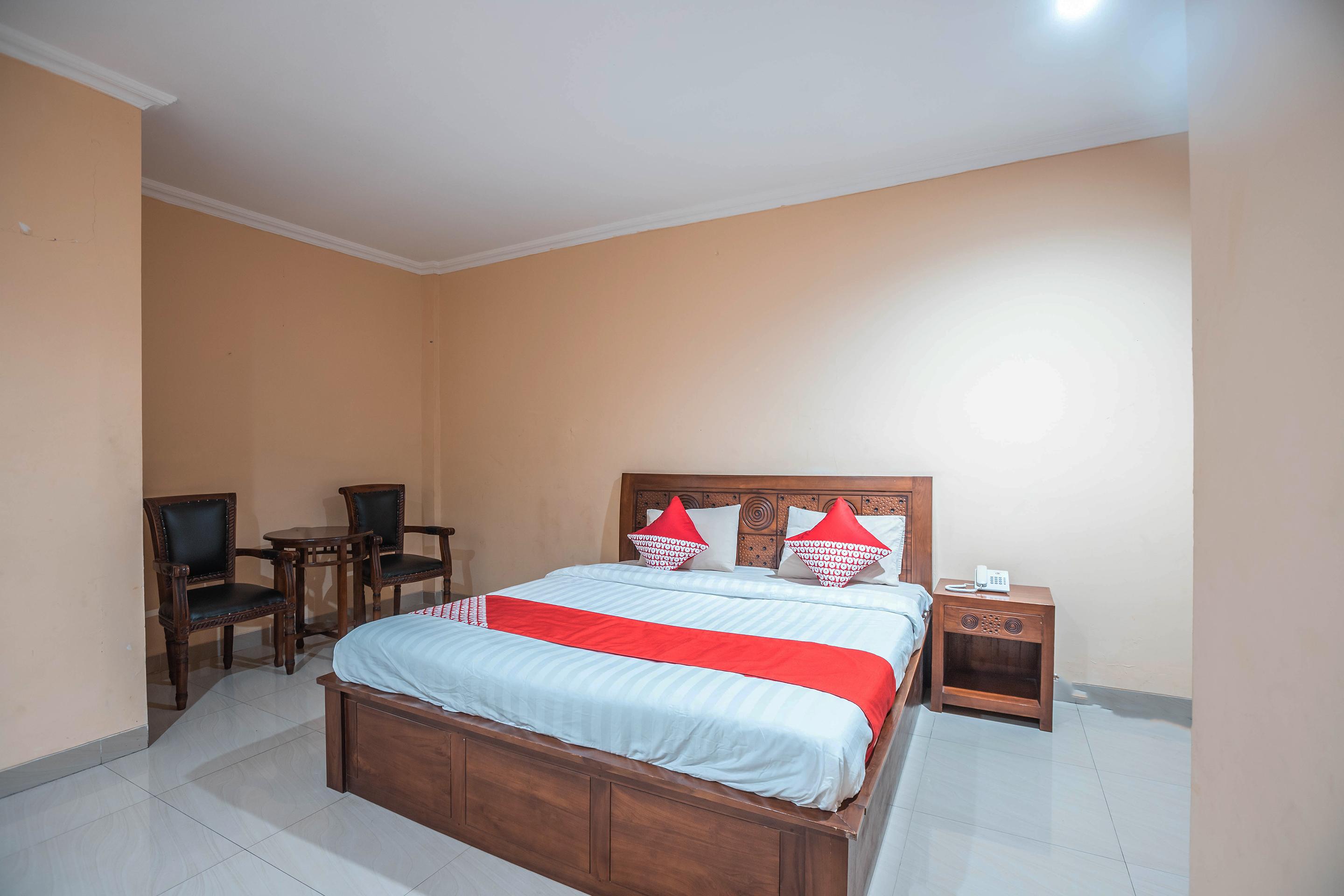 Super Oyo 686 Bunga Karang Hotel Bekasi Exterior photo