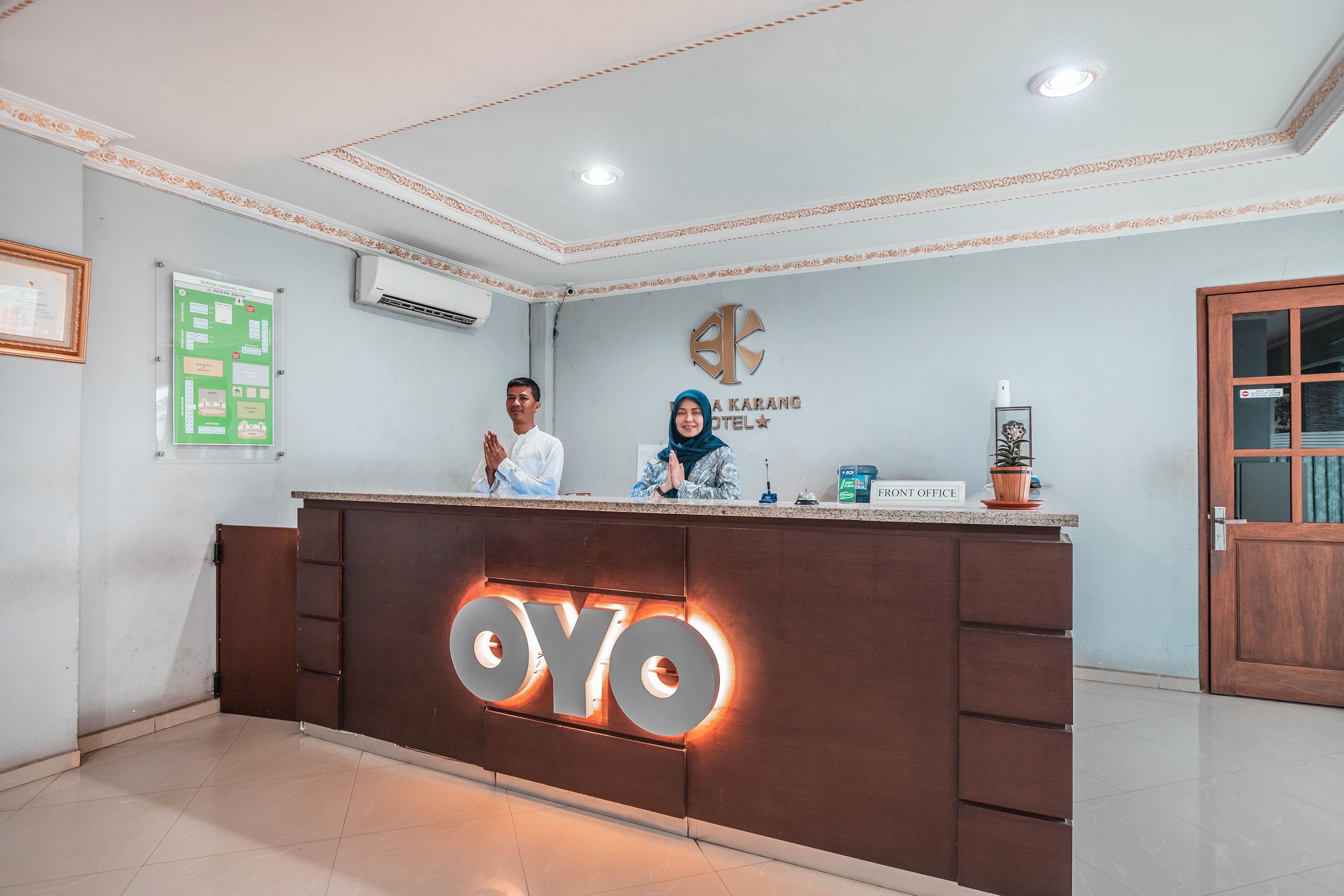 Super Oyo 686 Bunga Karang Hotel Bekasi Exterior photo