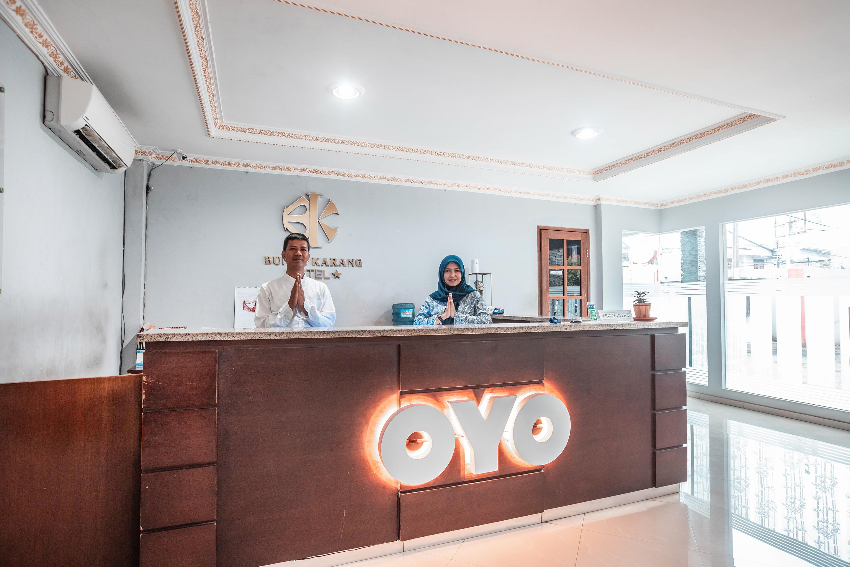 Super Oyo 686 Bunga Karang Hotel Bekasi Exterior photo